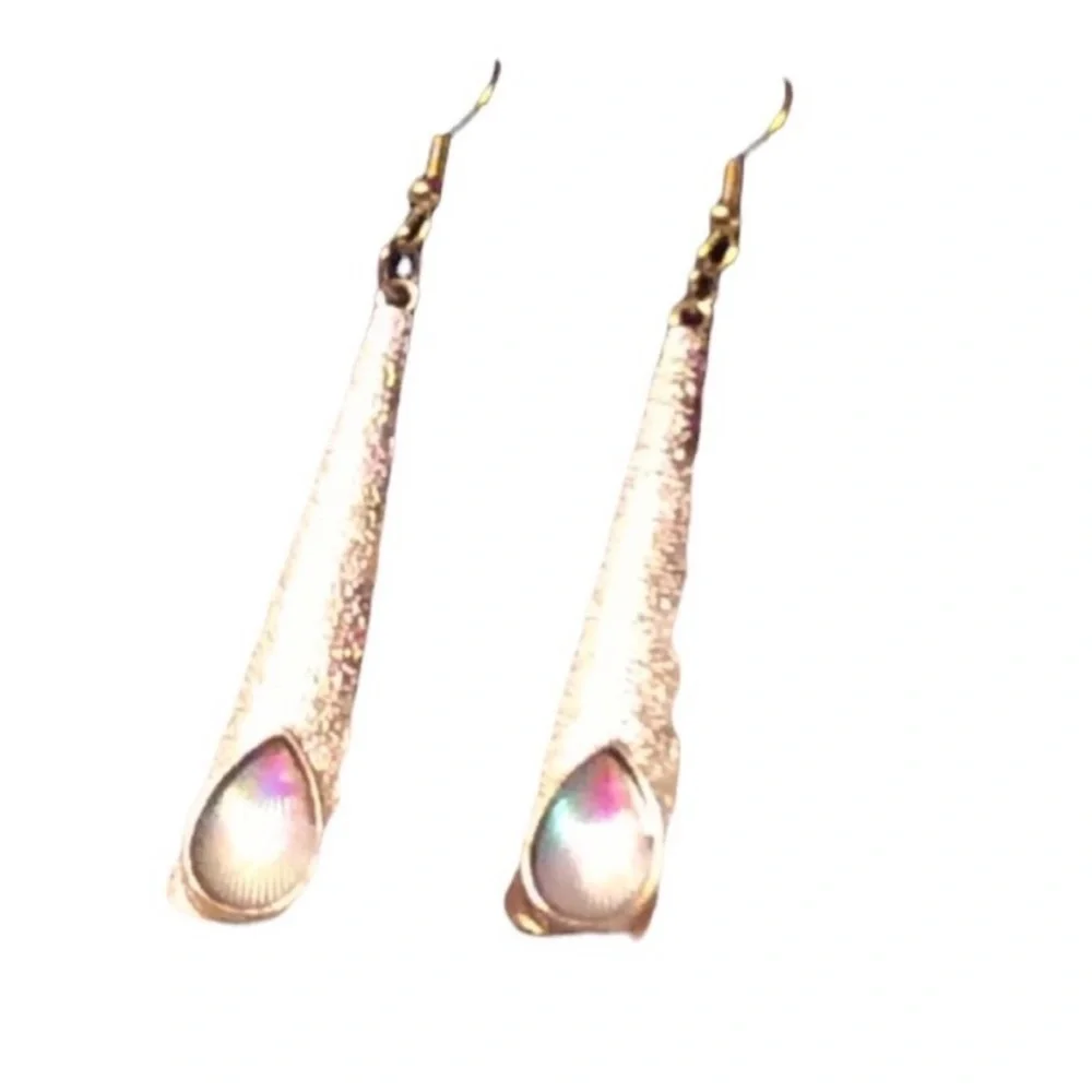 UNBRANDED Air-Brushed Gold Tone AURORA BOREALIS Earrings With IRIDESCENT Detail